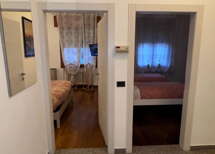 Sweet Charm In Venice *