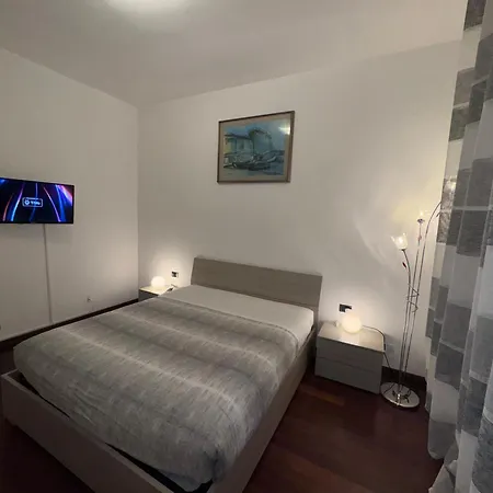 Sweet Charm In Venice *